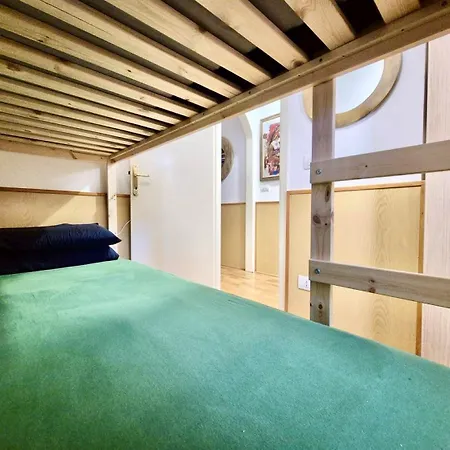 Apartment Trilocale Palme In Centro Con Wifi A